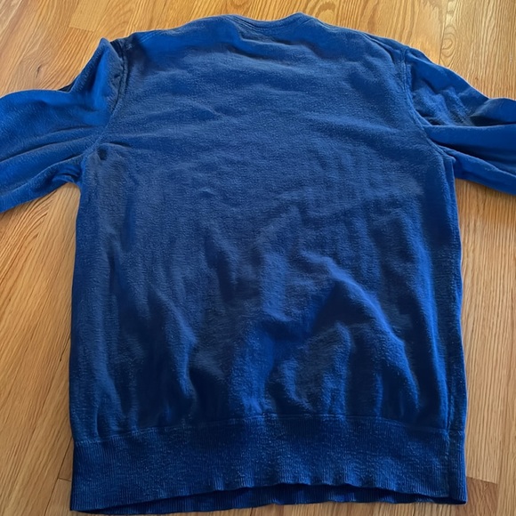 V-neck sweater - Picture 6 of 6